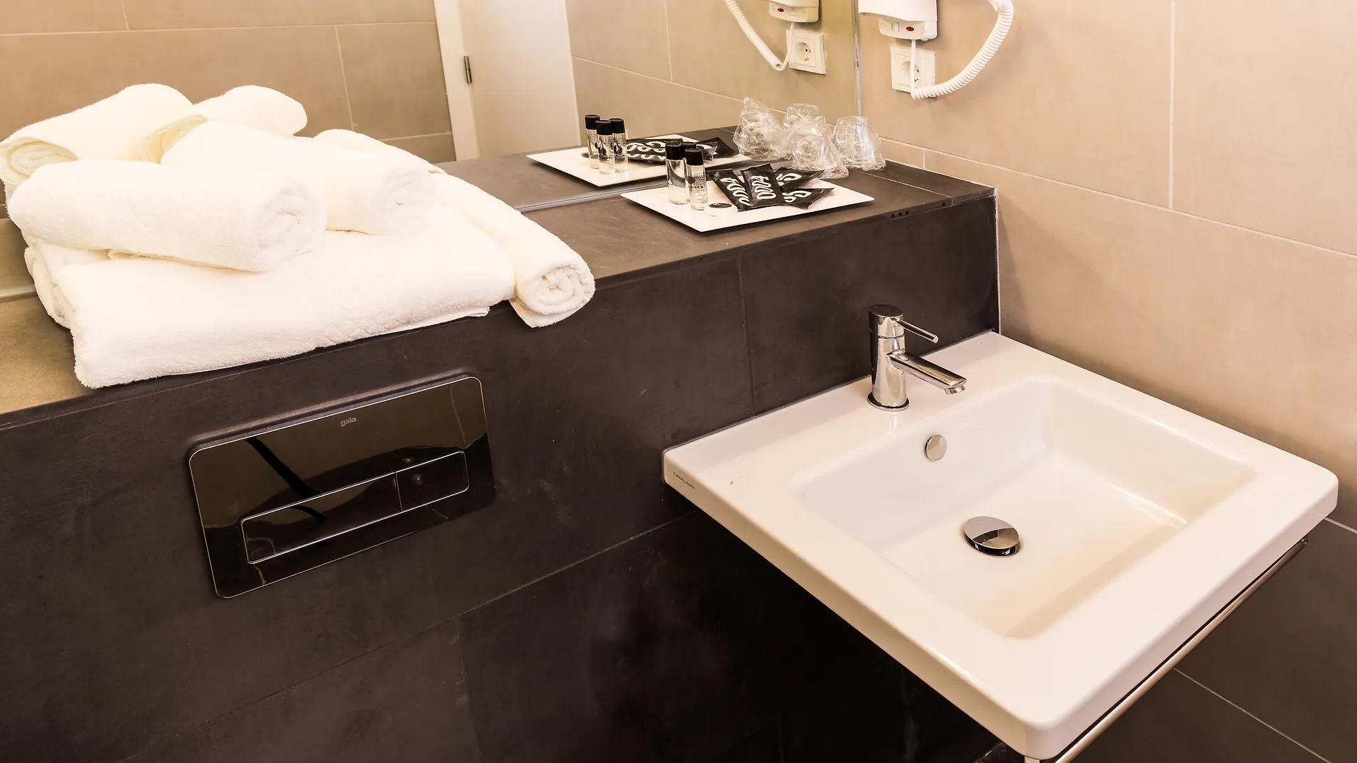 Ebano Apartamentos (Adults Only) Playa d'en Bossa Spain