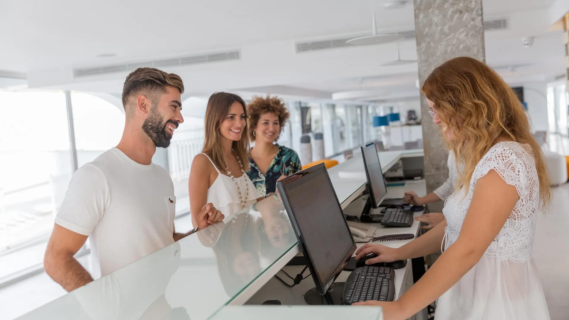 شقة Ebano Apartamentos (Adults Only) بلايا دي أون بوسا إسبانيا