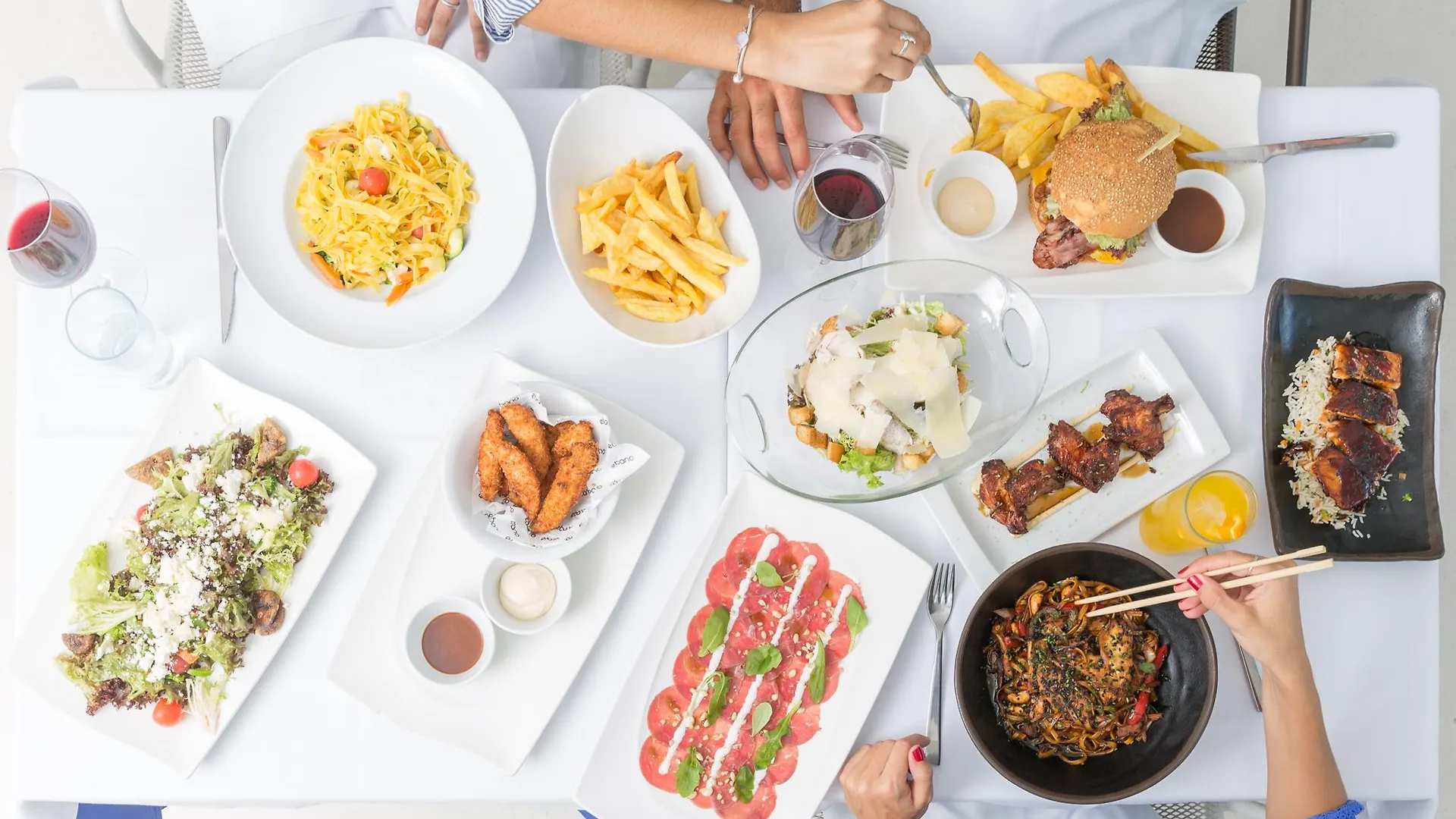 شقة Ebano Apartamentos (Adults Only) بلايا دي أون بوسا إسبانيا
